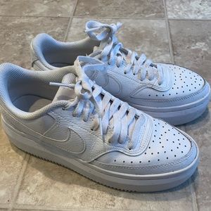 White Nike Airforces size 8.5 women's- barely worn